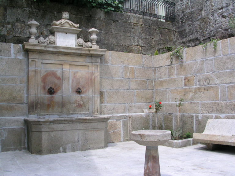 A Cañiza recuperará a ‘Fonte dos dous caños’ para a súa posta en valor como elemento patrimonial