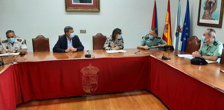 A subdelegada preside a Xunta Local de Seguridade de Baiona xunto ao seu alcalde