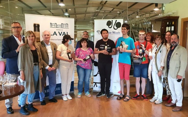 Bodegas La Val pon á venta a IV edición da súa vendima solidaria