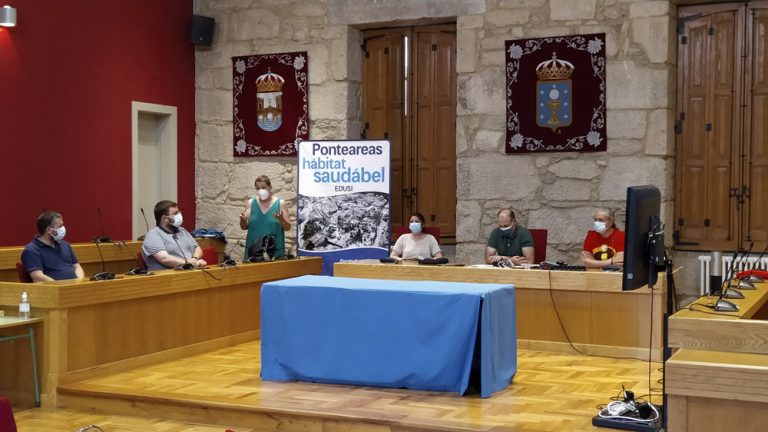 Concello de Ponteareas, equipo técnico e alfombristas continúan perfilando o Museo a Ceo Aberto do Corpus