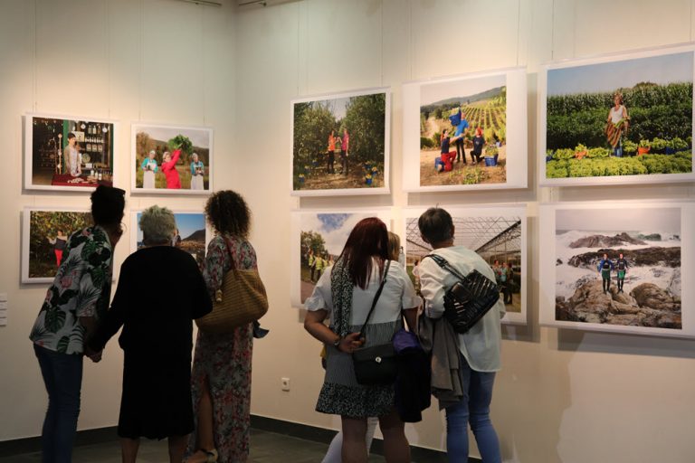 A exposición fotográfica “Facedoras do Baixo Miño” estará na Guarda ata o 2 de setembro