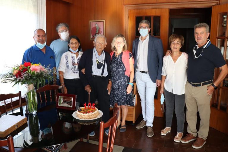 Francisco Carrero, o avó de Camposancos, celebrou o seu 105 aniversario