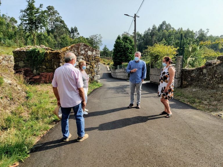 Finalizadas as obras de mellora dos camiños en Paradela e a Miranda, na Cañiza