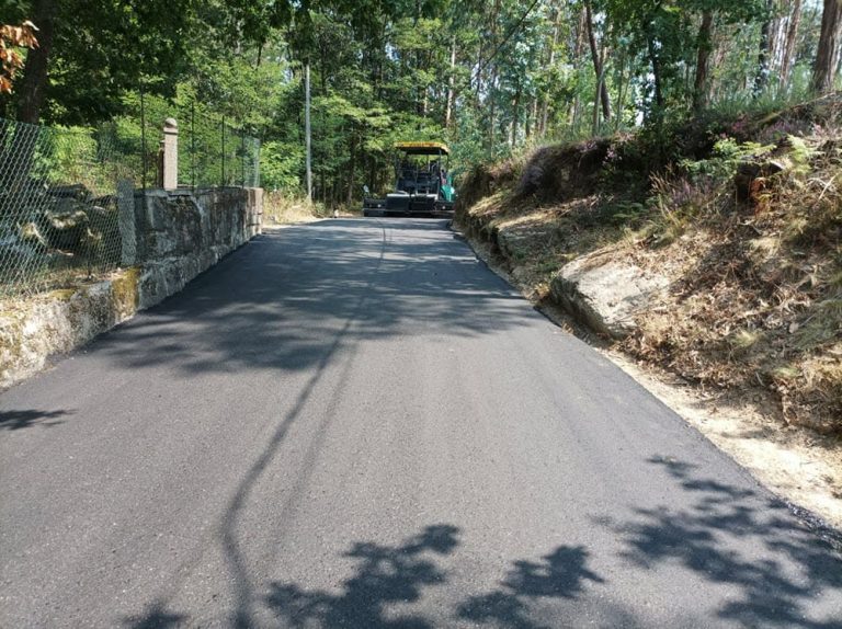 Comezan as obras no camiño Cruz – Oural, na parroquia de Fornelos, en Salvaterra de Miño
