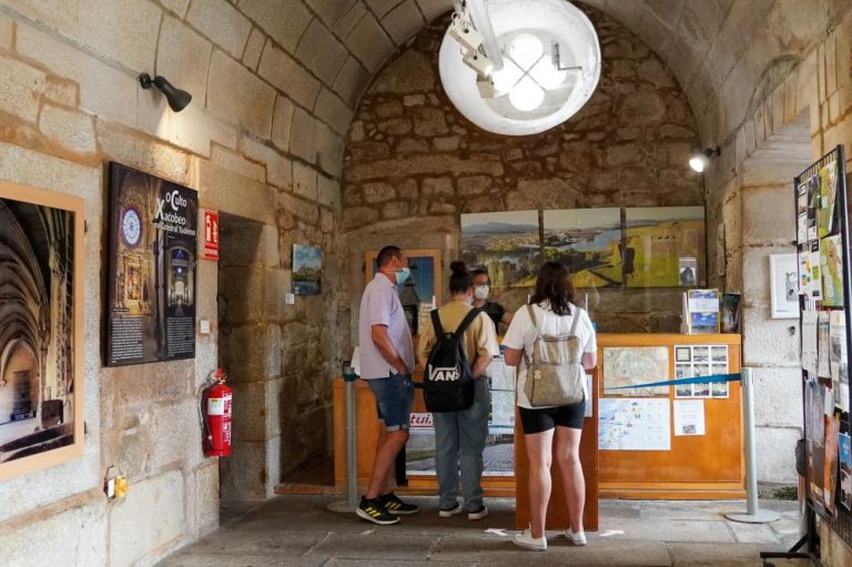 Máis de 2.800 persoas pasaron en xuño pola Oficina de Turismo de Tui
