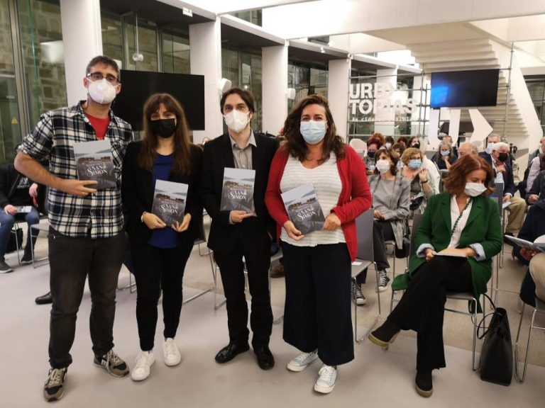 Éxito de público na presentación do libro de banda deseñada sobre memoria histórica ‘Regreso á Illa de San Simón’