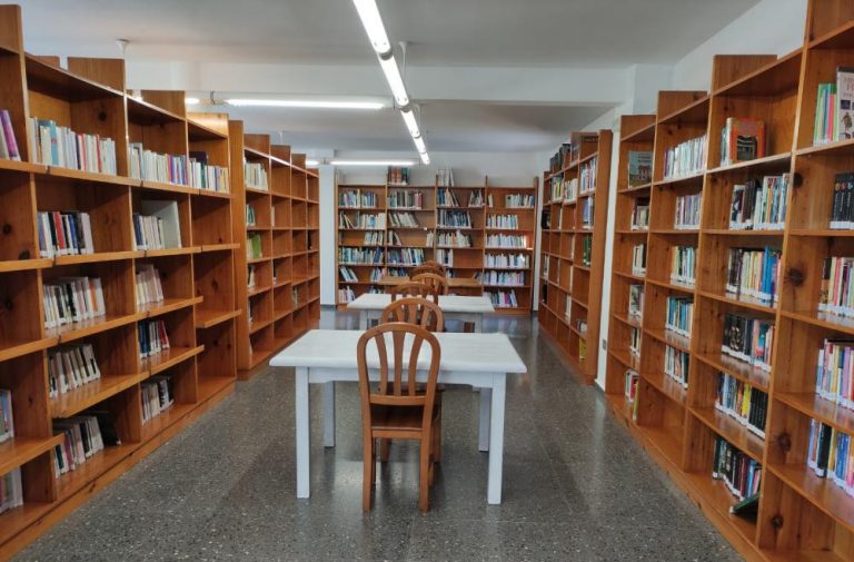 A biblioteca de Gondomar renova a súa actividade cos seus fondos actualizados e modernizados