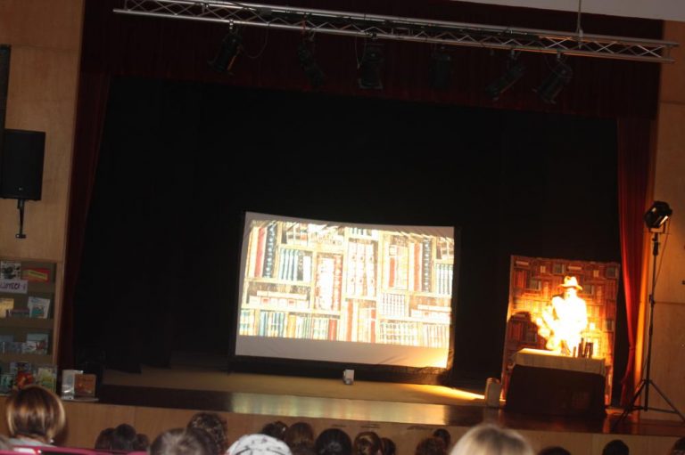 Éxito das actividades de animación á lectura para público infantil e familiar da Biblioteca Xela Arias de Chapela