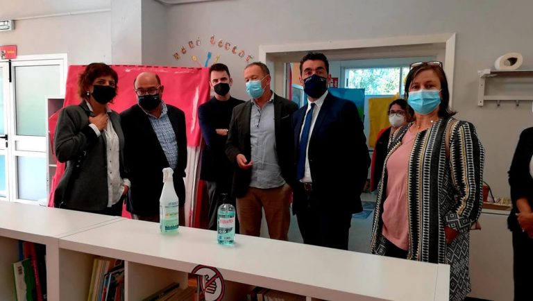 A Xunta renovará as envolventes dos colexios Pedro Caselles e Pintor Antonio Fernández e da iluminación no CEIP Sobrada de Tomiño