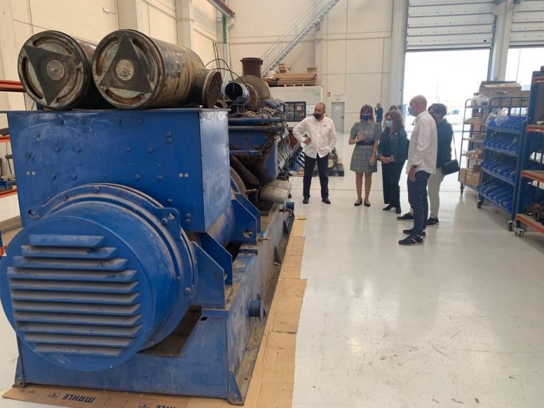 RS Motor Power Solutions doa un gran motor para instalar nunha rotonda do polígono