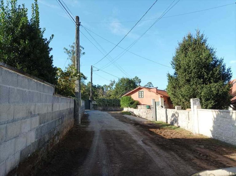 Comezan as obras de ampliación do saneamento no lugar de Carrascal, en Salvaterra de Miño