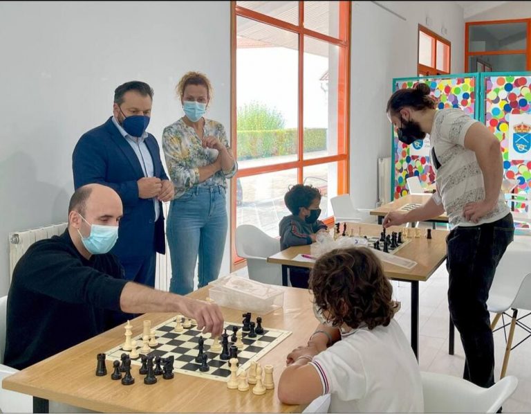 A Escola de Xadrez de Gondomar esperta gran interese entre os máis novos