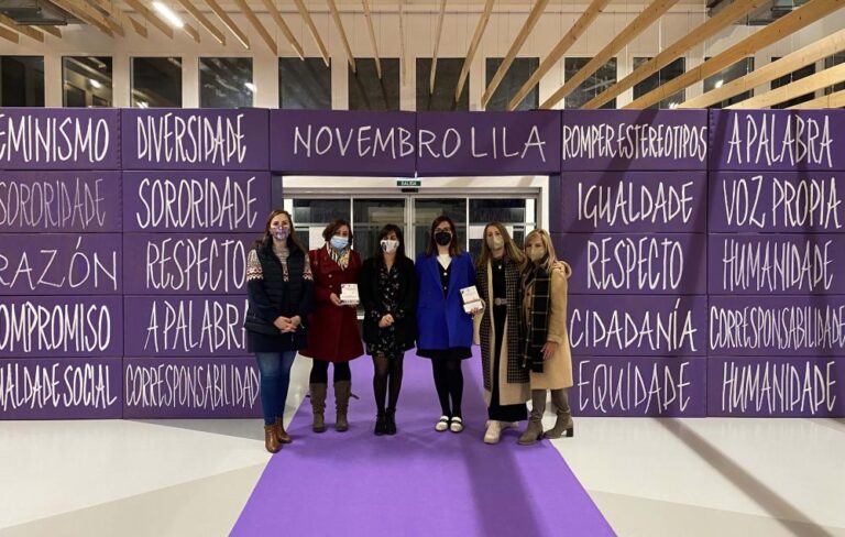 A ‘Cidade do átomo’ de Iria Misa, nas bibliotecas dos centros educativos de Baiona