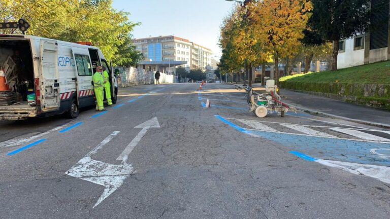 Ponteareas amplía o estacionamento limitado gratuíto á Avenida de Galicia, Rosalía de Castro e un tramo da rúa Carballos