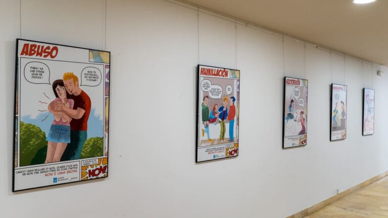 O anexo da Sala Municipal de Exposicións acolle a mostra “Á Violencia de xénero… Dille NON!!”