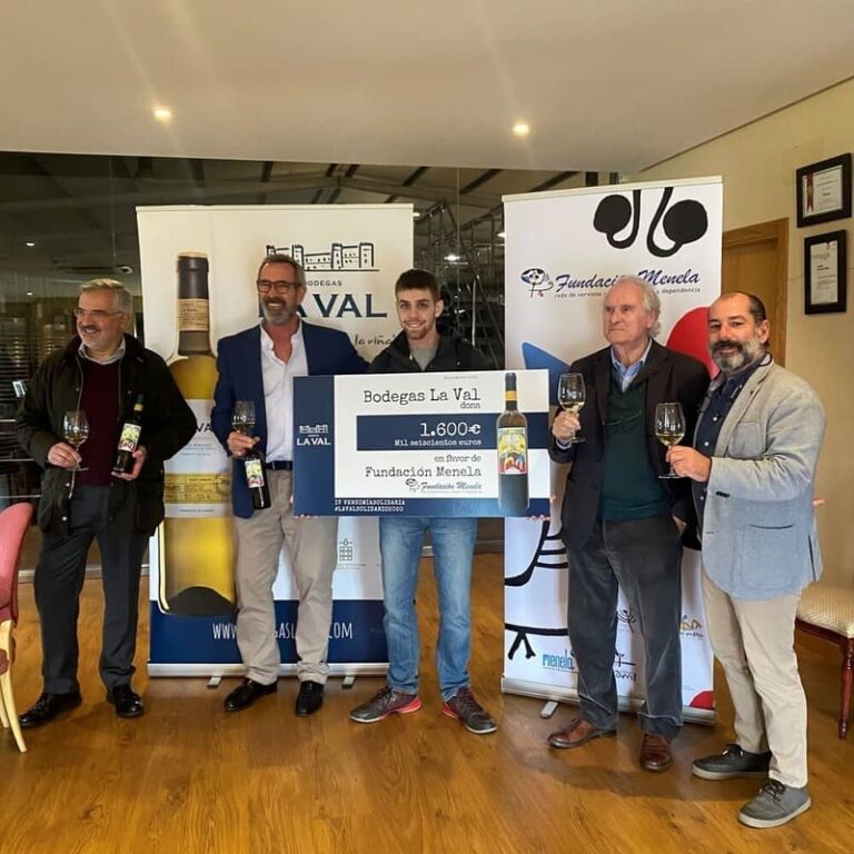 Bodegas La Val entrega a recaudación íntegra do seu viño “La Val Solidario 2020” á Fundación Menela