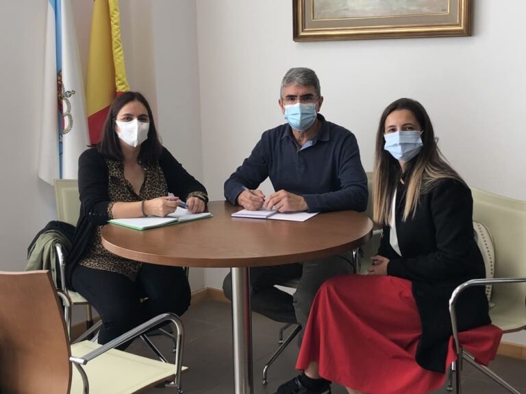 O alcalde da Guarda reúnese coa Asociación de Parkinson Baixo Miño