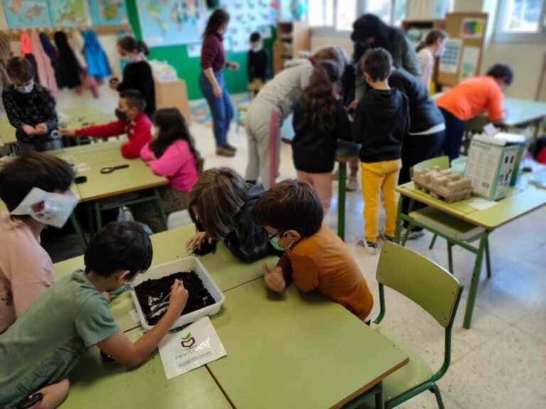 O ‘Revitaliza’ da Deputación comeza o curso 2021-22 nos centros de ensino