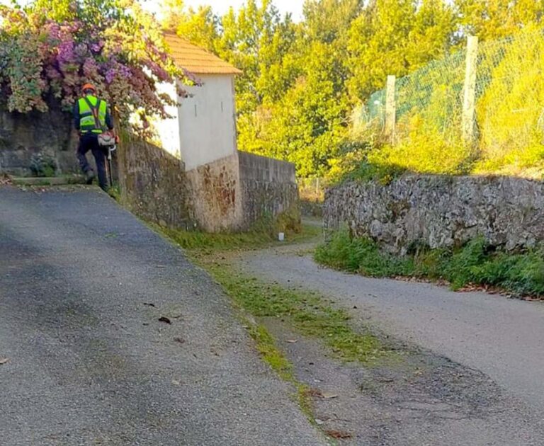 Iniciados en Redondela os traballos da brigada de mantemento de rozado nas parroquias