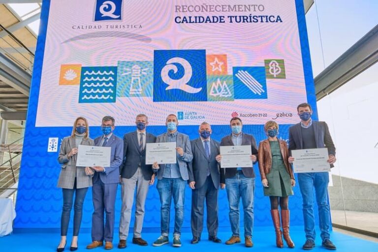 A Oficina de Turismo de Baiona recibe a Q de calidade turística