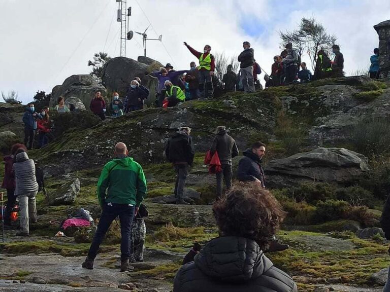 A concentración “Eólica así non” foi todo un éxito, sobre todo en Gondomar