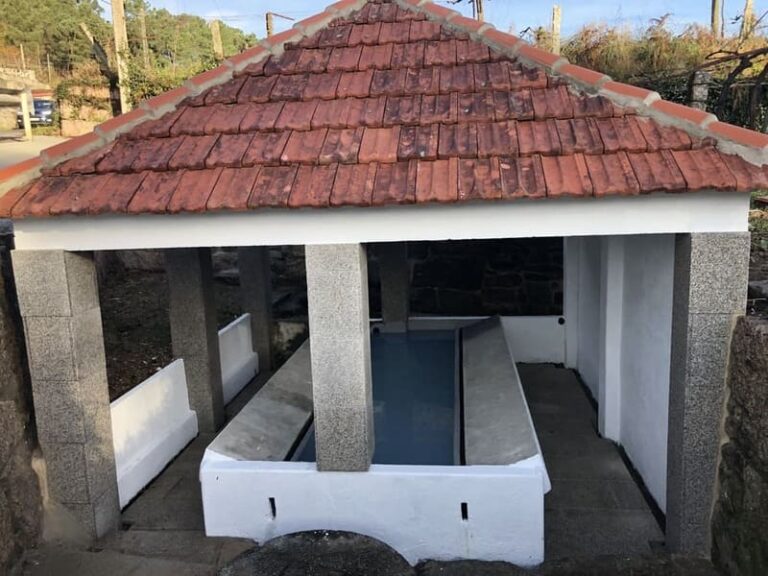 Rematadas as obras de restauración do lavadoiro de Barcela