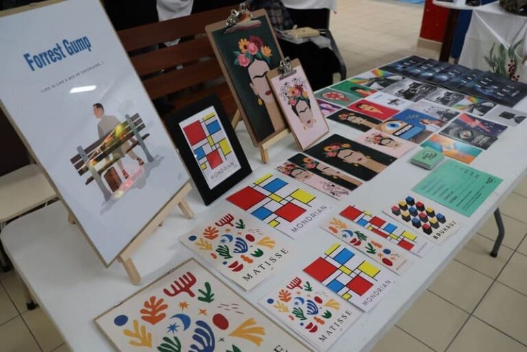 Arranca na Praza de Abastos da Guarda a Mostra Creativa de Nadal