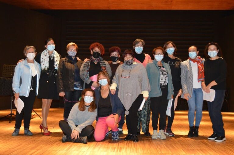 Teatro en igualdade e solidario en Mos