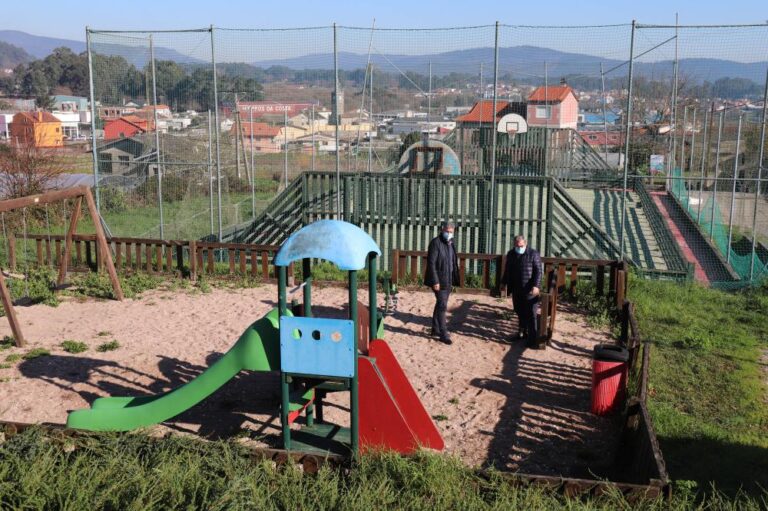O Concello da Guarda investirá 48.000 € na mellora da Zona infantil e deportiva da Portela en Salcidos