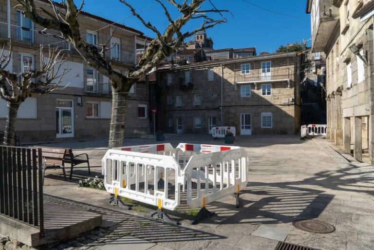 O luns comezan obras para reparar os afundimentos rexistrados na praza da Estrela