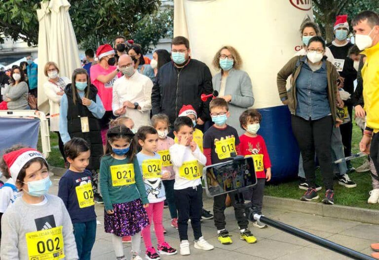 A San Silvestre recolle máis de 1.500 kg de axuda para o centro de reparto de alimentos municipal