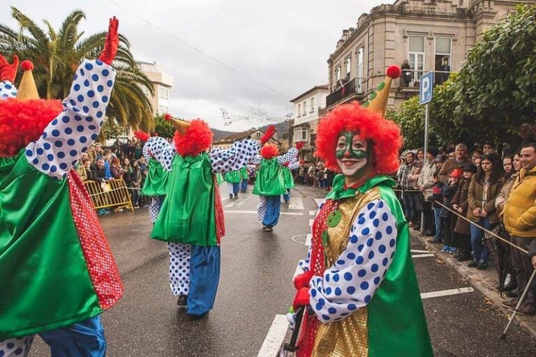 Gondomar vibrará este Entroido ao compás e música dos preto de 500 participantes nas 8 comparsas