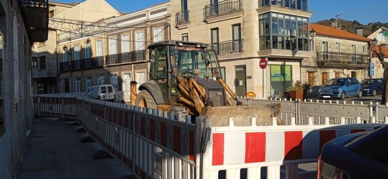 Máis de 44.321€ de fondos propios permiten a mellora dos servizos urbanos na contorna da praza de Covelo