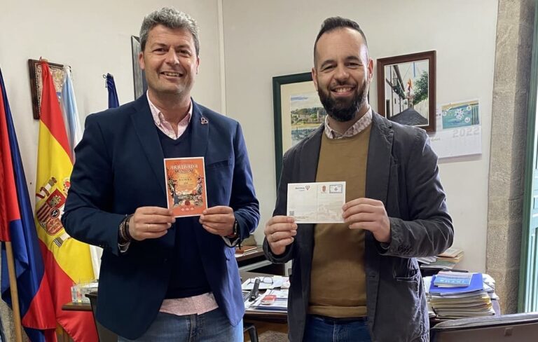 Correos dedica unha postal á Festa da Arribada de Baiona