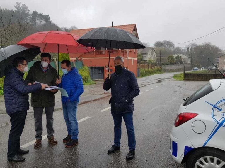 Inicio do estudo topográfico para a senda peonil que completará a mellora da estrada Tameiga-Pereiras