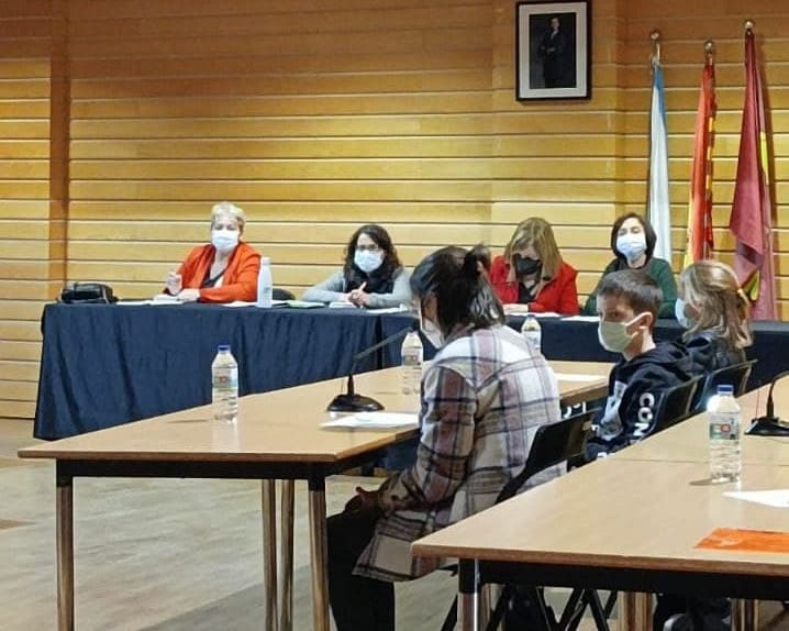 Escolares de Redondela transmiten ao Goberno local as súas propostas para tres proxectos de espazos de lecer que están en marcha
