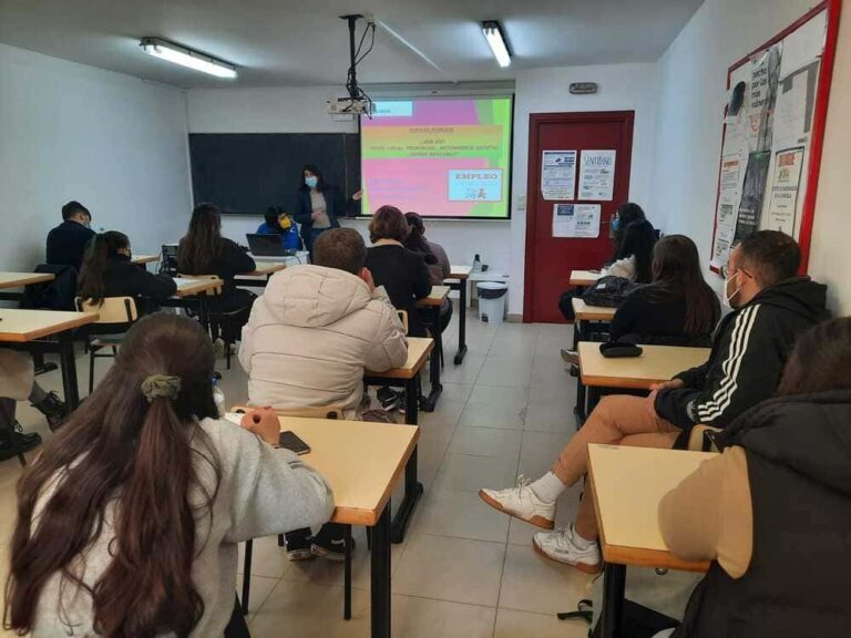 Ponteareas continúa coa orientación laboral á mocidade de toda a comarca