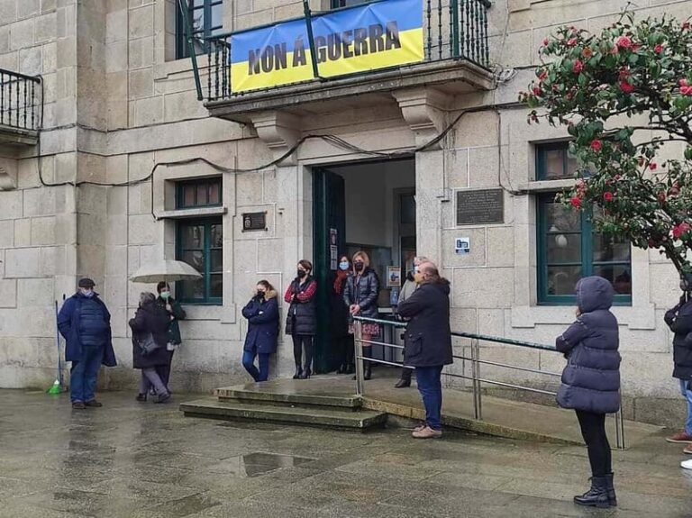 Redondela súmase aos cinco minutos de silencio en solidariedade co pobo de Ucraína