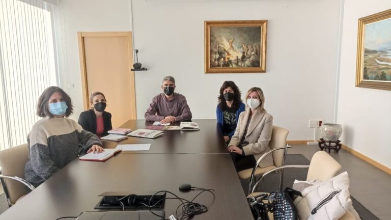 COGAMI e o Concello da Guarda manteñen unha reunión de traballo