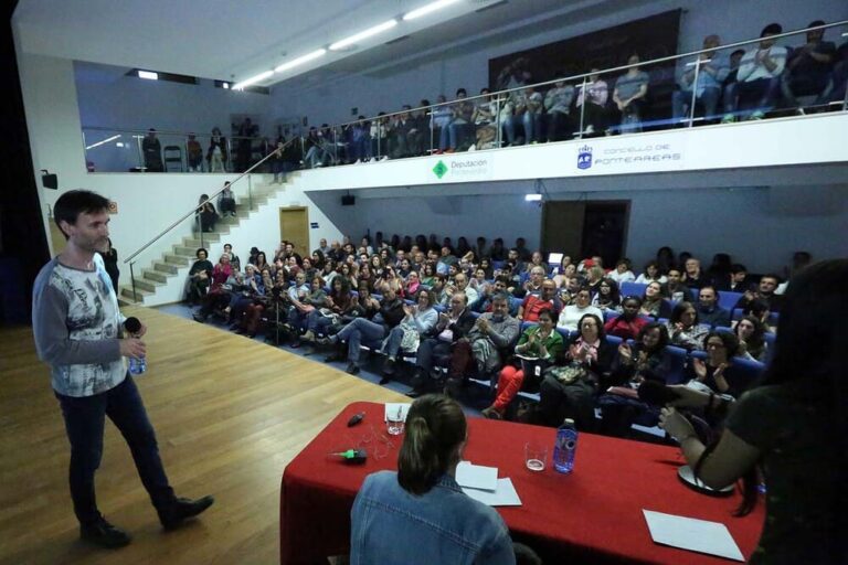A VI Semana das Ciencias conecta Ponteareas coa comunidade científica