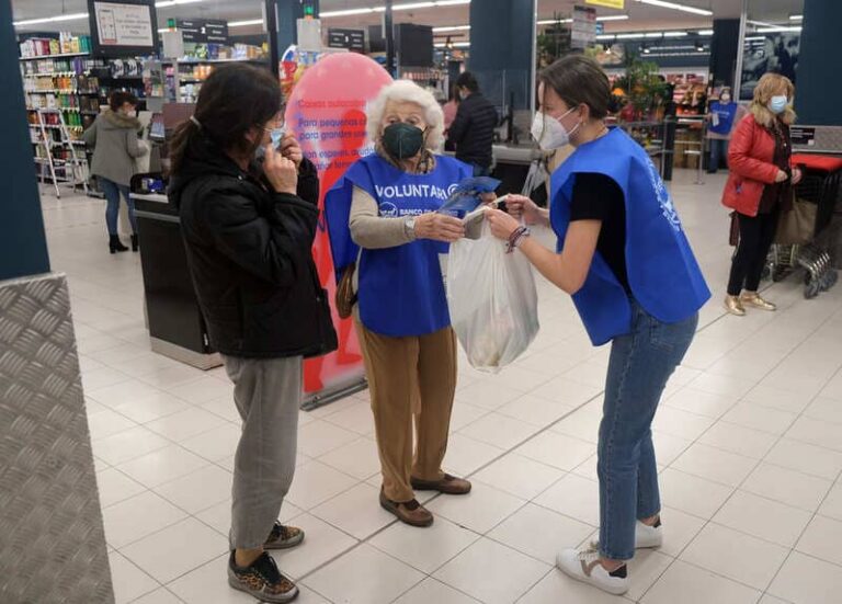Uns 30.000 quilos de alimentos, resultado do Zampakilos Solidario, a primeira Operación Quilo do ano