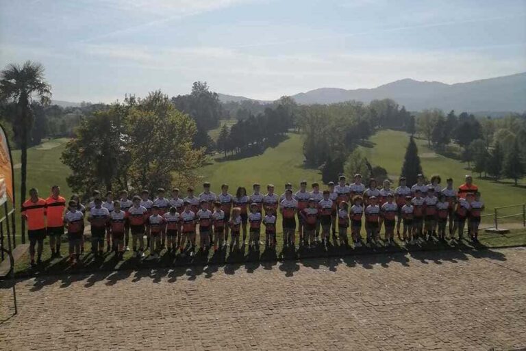 O Club Ciclista Ponteareas presenta a tempada 2022