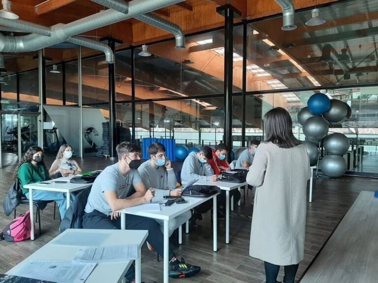 O Concello de Nigrán inicia con oito alumnos o curso de socorrismo