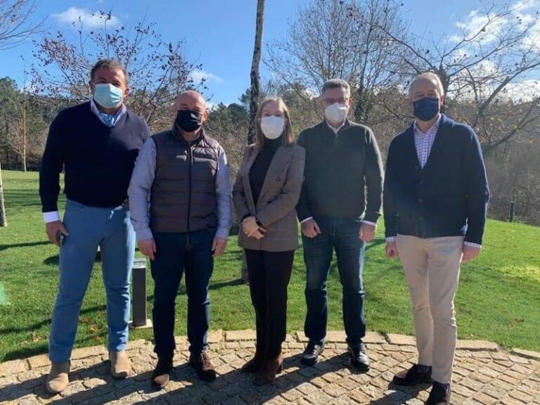 Covelo urxe ao Ministerio de Transporte a conexión coa A-52 dirección Madrid