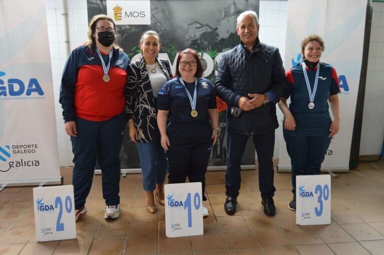 Mos acolleu esta mañá o XXVI Campionato Galego de Natación Adaptada