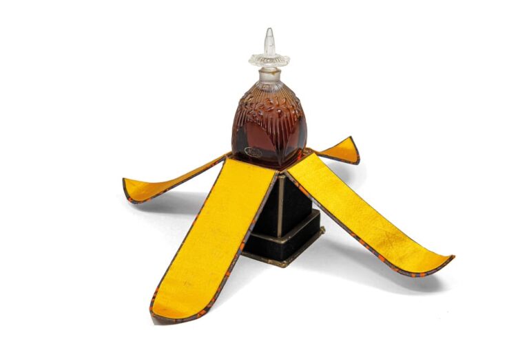 O Museo de Pontevedra inaugura a exposición ‘A presenza Invisible. Perfumes Art Nouveau & Art Deco’