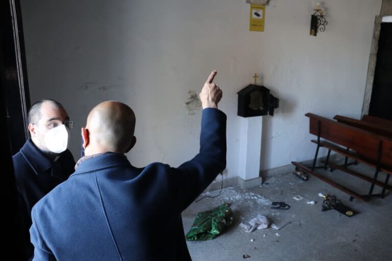 Vandalismo na Capela de San Benito do Porriño