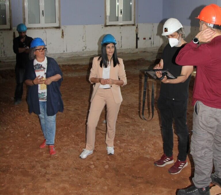 Visita ás obras de rehabilitación do Centro Social A Devesa