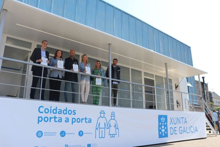 O autobús de “Coidados porta a porta” chega ao Porriño