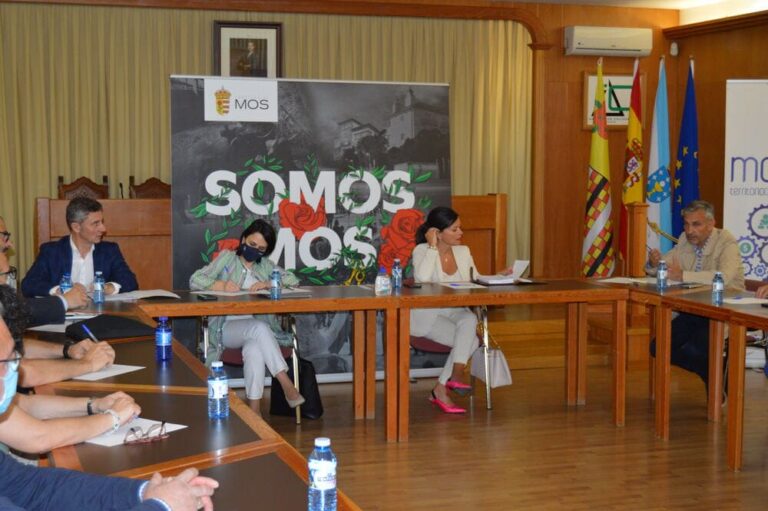 Xestión de axudas para as empresas, seguinte paso tras o inicio da demolición das naves incendiadas